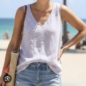 Anthropologie Cloth & Stone | Sleeveless V-Neck Tank Top in Light Blue, Size S
